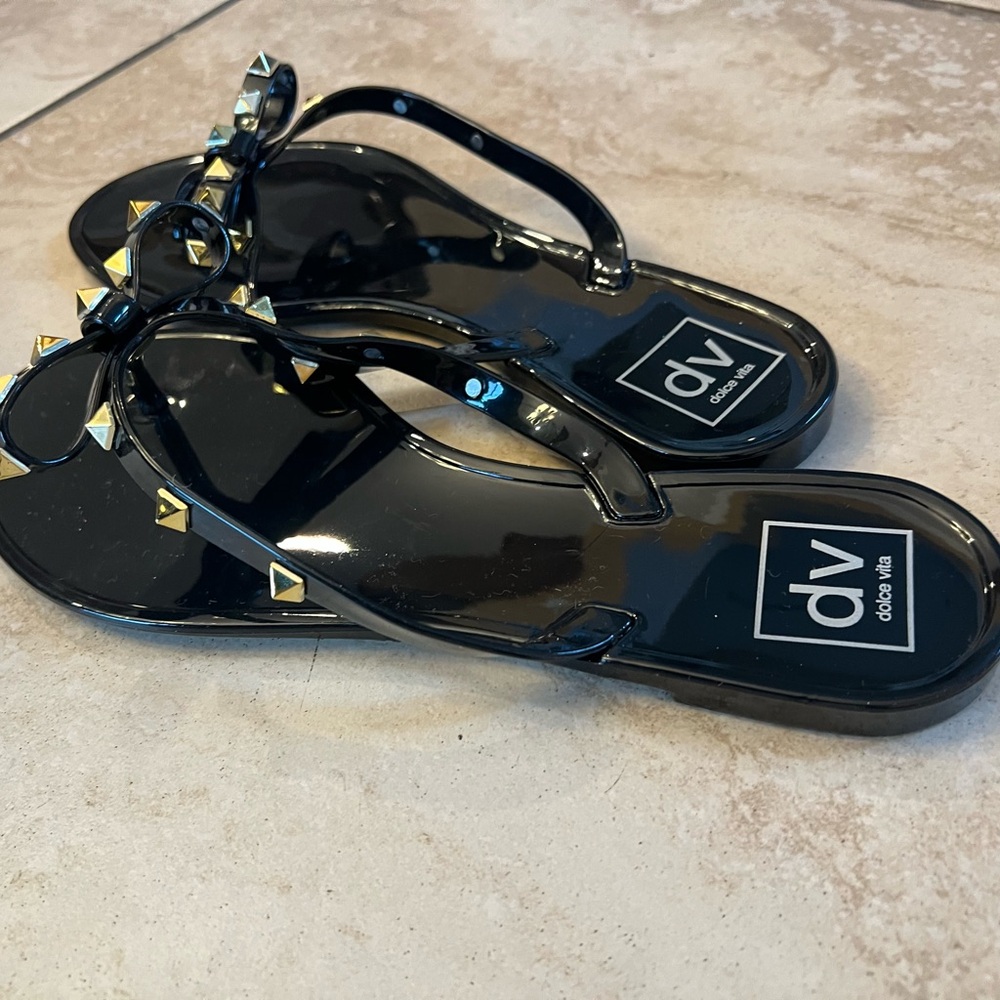 DV by Dolce Vita Black Sandals with Gold Studs - Picture 3 of 3